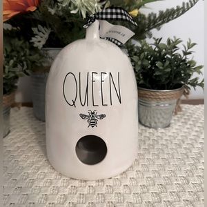 Rae Dunn Queen Bee Birdhouse